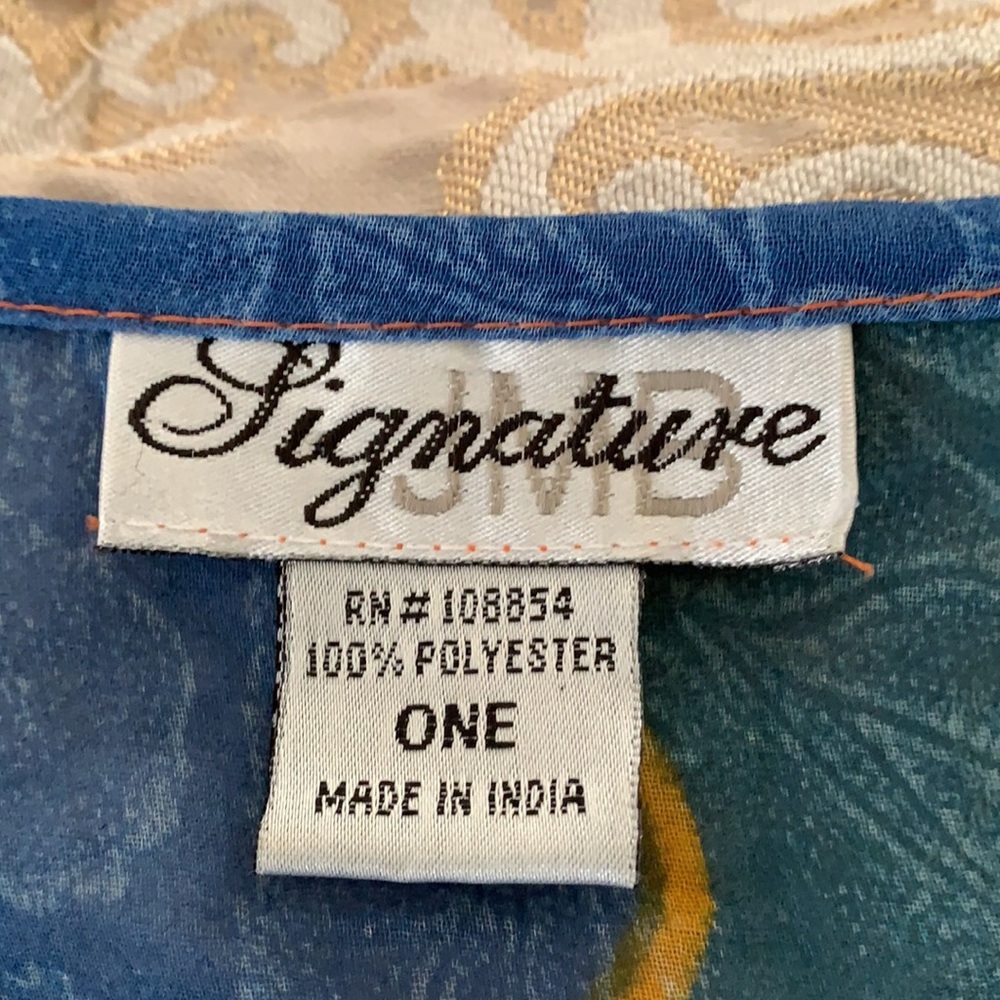 Beach Cover-up - Picture 3 of 3